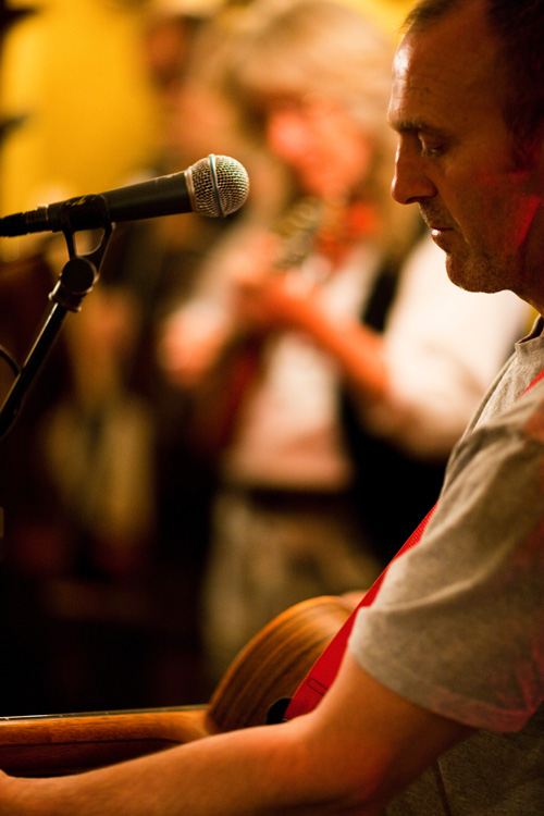 An evening of live music from local artists
